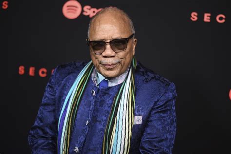 Quincy Jones, Jennifer Hudson and Chance the Rapper co-owners of historic Chicago theater